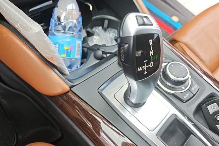 Used BMW X6 2011 xDrive35i Gear Lever