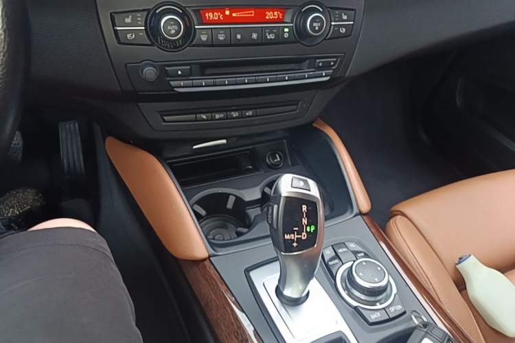 Used BMW X6 2011 xDrive35i Gear Lever