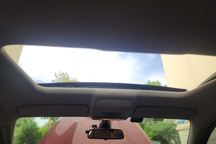 Used BMW X6 2011 xDrive35i Headliner