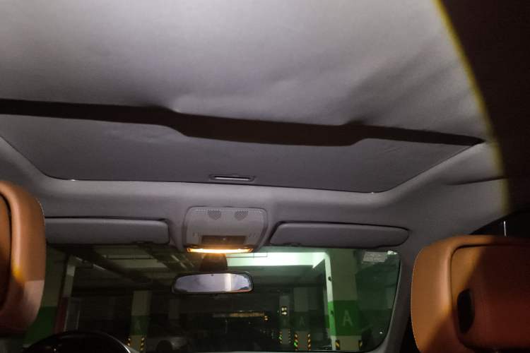Used BMW X6 2011 xDrive35i Headliner