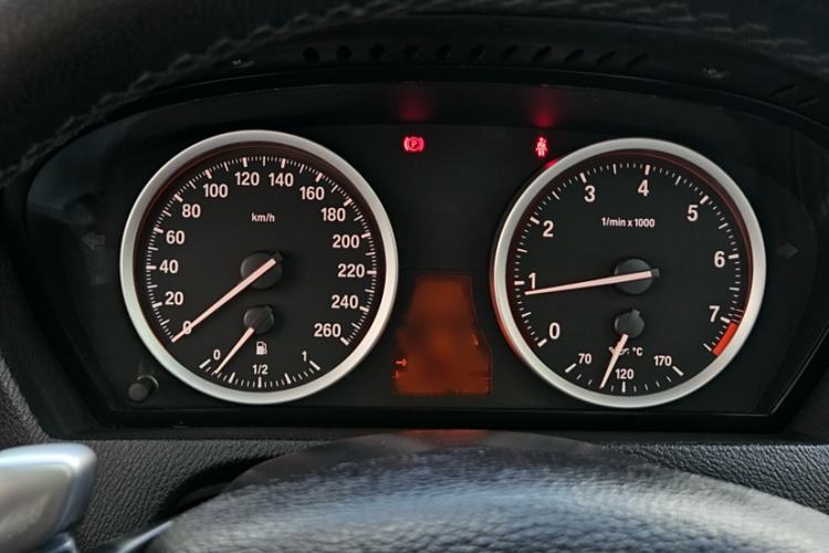 Used BMW X6 2011 xDrive35i Interior 1