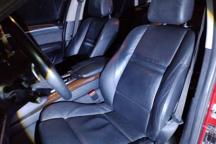 Used BMW X6 2011 xDrive35i Left Front Seat