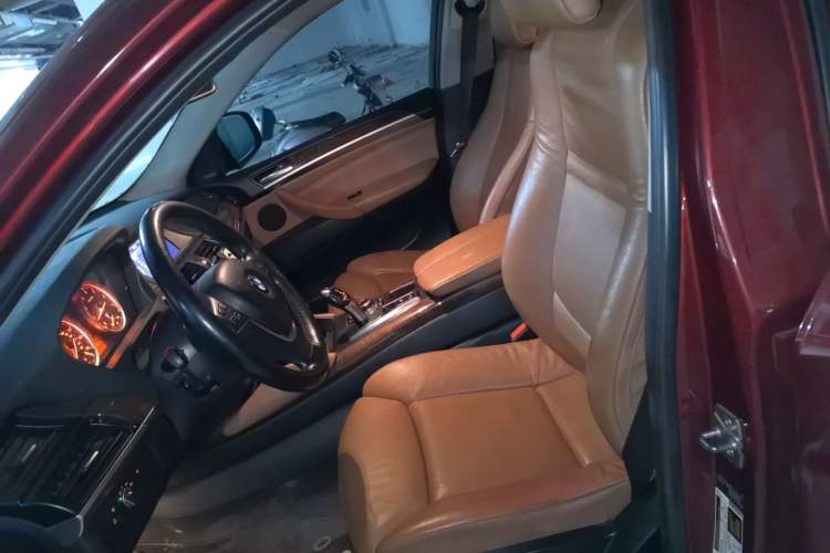 Used BMW X6 2011 xDrive35i Left Front Seat