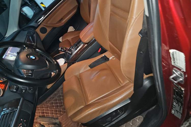 Used BMW X6 2011 xDrive35i Left Front Seat