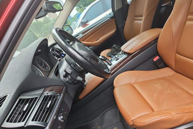 Used BMW X6 2011 xDrive35i Left Front Seat