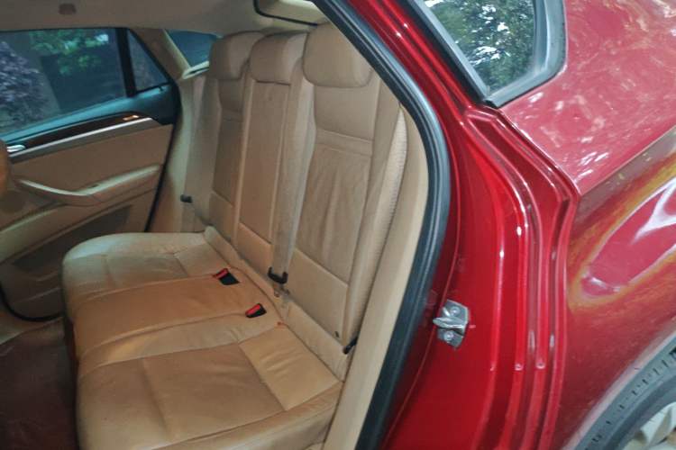 Used BMW X6 2011 xDrive35i Left Rear Seat
