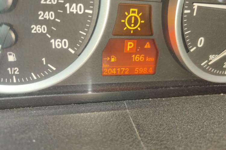 Used BMW X6 2011 xDrive35i Odometer Close Up