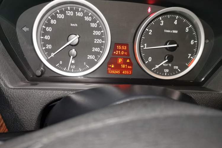 Used BMW X6 2011 xDrive35i Odometer Close Up