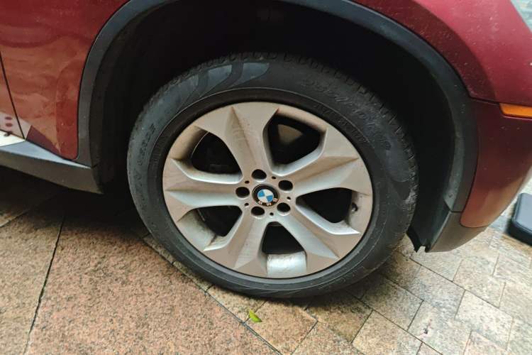 Used BMW X6 2011 xDrive35i Right Front Wheel Hub