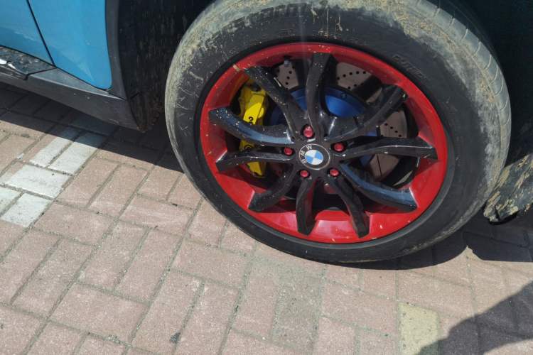Used BMW X6 2011 xDrive35i Right Front Wheel Hub