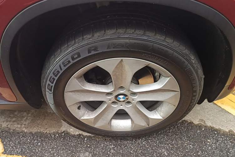 Used BMW X6 2011 xDrive35i Right Front Wheel Hub