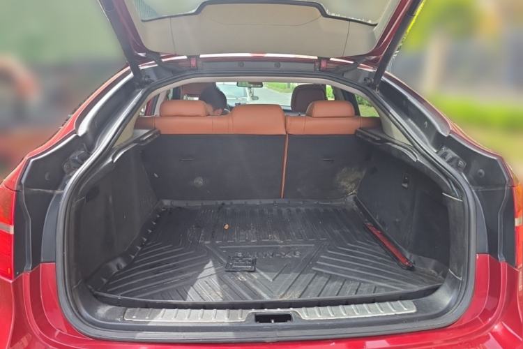 Used BMW X6 2011 xDrive35i Trunk