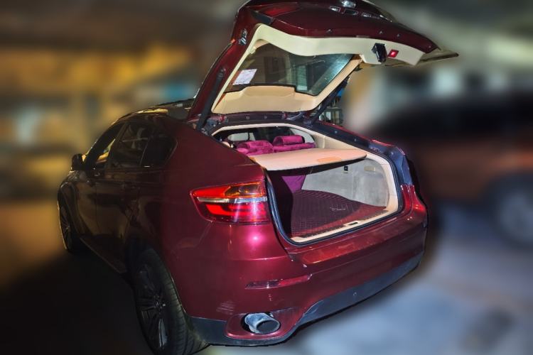 Used BMW X6 2011 xDrive35i Trunk