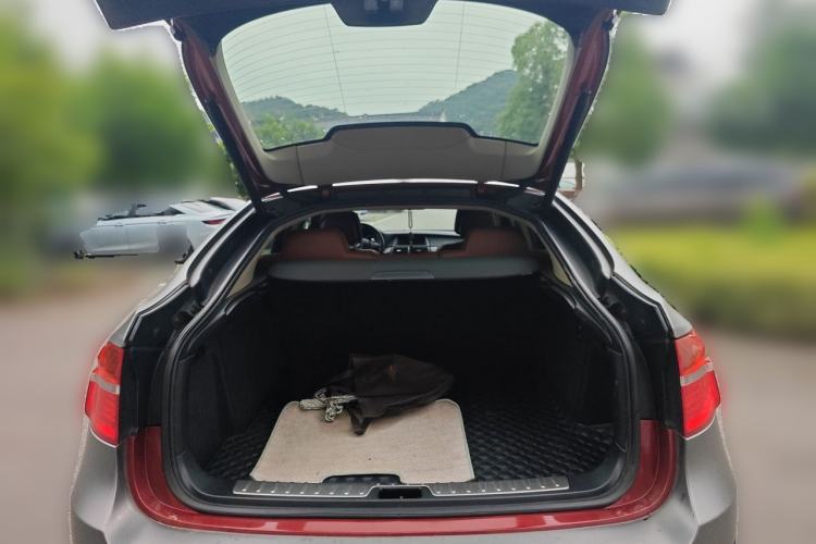 Used BMW X6 2011 xDrive35i Trunk