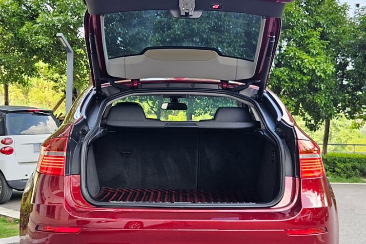 Used BMW X6 2011 xDrive35i Trunk