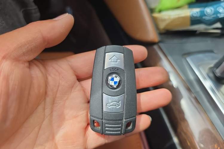Used BMW X6 2011 xDrive35i Vehicle Key