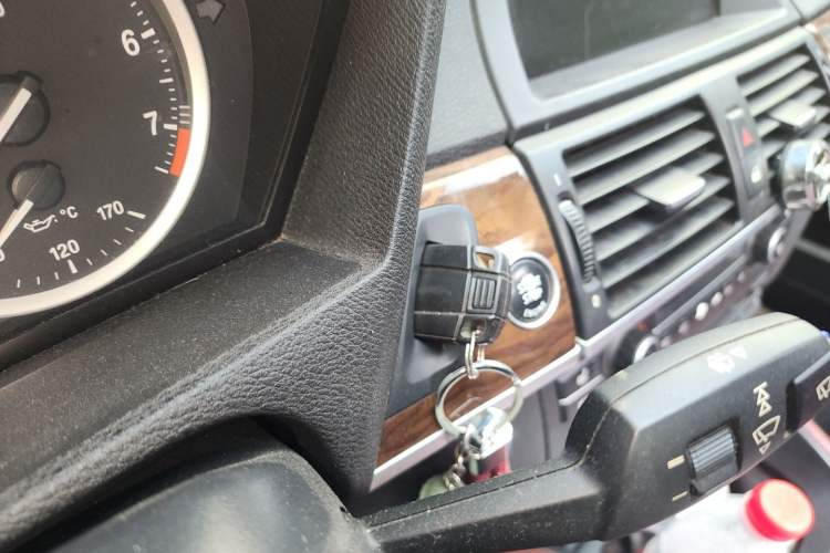 Used BMW X6 2011 xDrive35i Vehicle Key