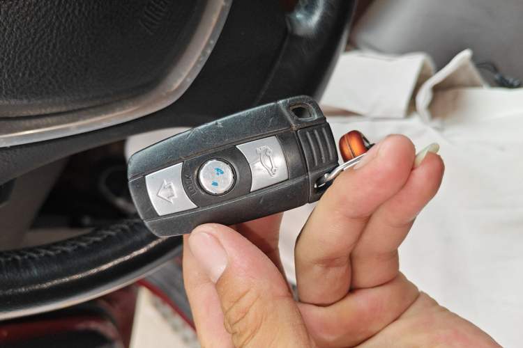 Used BMW X6 2011 xDrive35i Vehicle Key