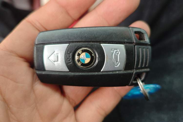 Used BMW X6 2011 xDrive35i Vehicle Key