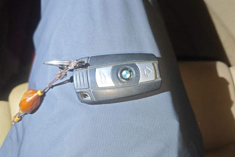Used BMW X6 2011 xDrive35i Vehicle Key