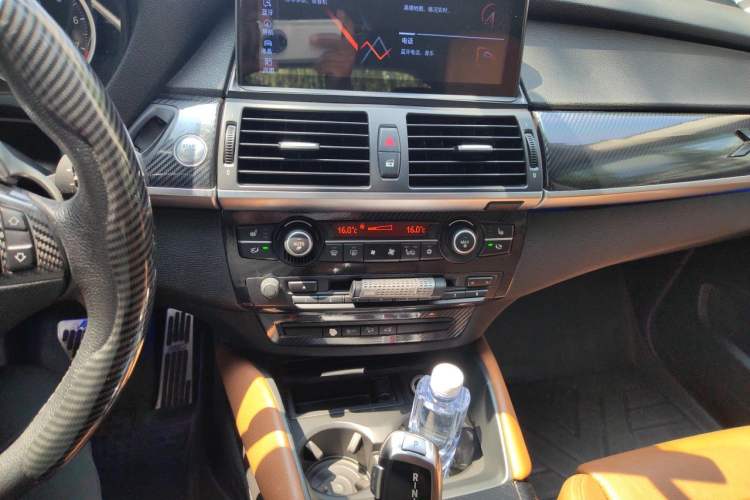 Used BMW X6 2011 xDrive35i Audio And AC Panel