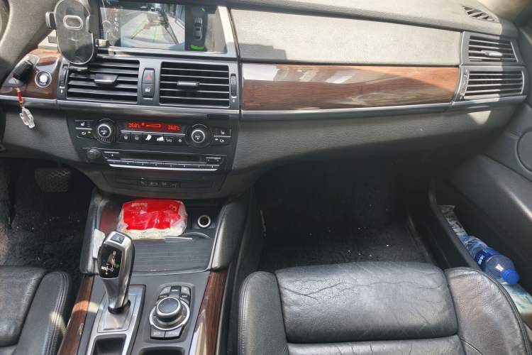 Used BMW X6 2011 xDrive35i Audio And AC Panel