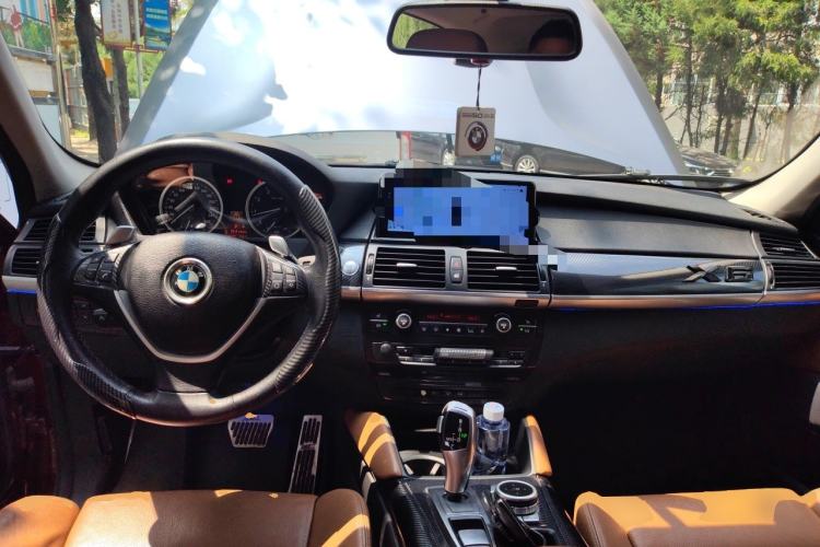 Used BMW X6 2011 xDrive35i Center Console