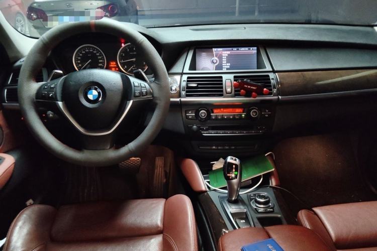 Used BMW X6 2011 xDrive35i Center Console