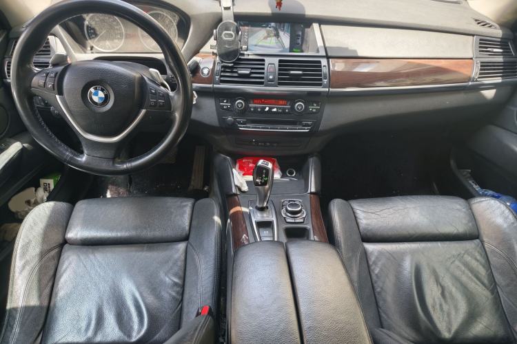 Used BMW X6 2011 xDrive35i Center Console