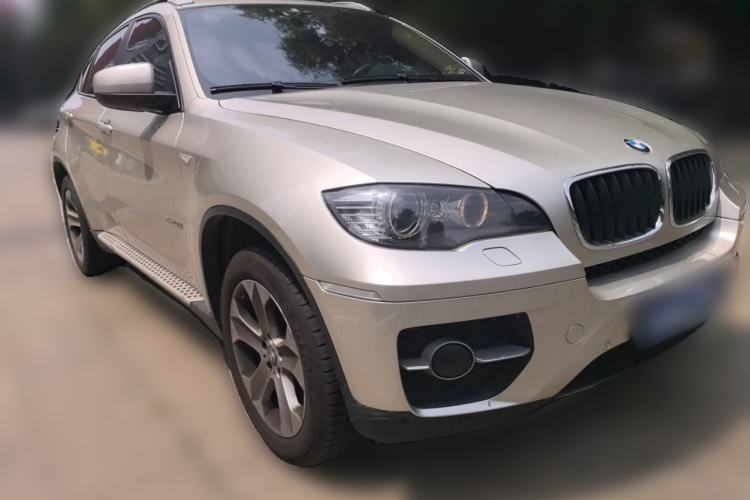 Used BMW X6 2011 xDrive35i Front Right 45 Deg