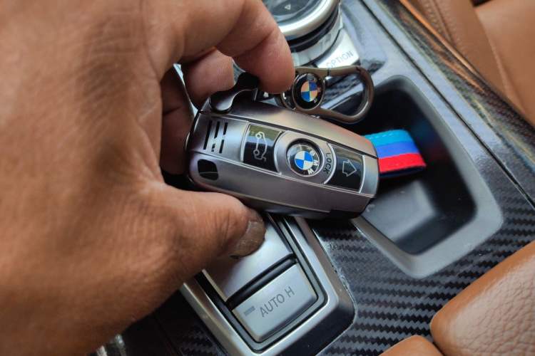 Used BMW X6 2011 xDrive35i Vehicle Key