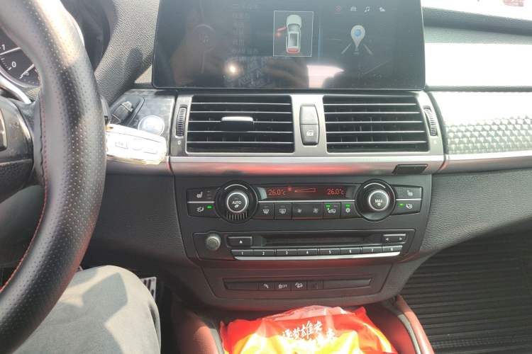 Used BMW X6 2011 xDrive35i Audio And AC Panel