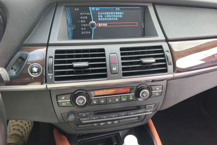 Used BMW X6 2011 xDrive35i Audio And AC Panel
