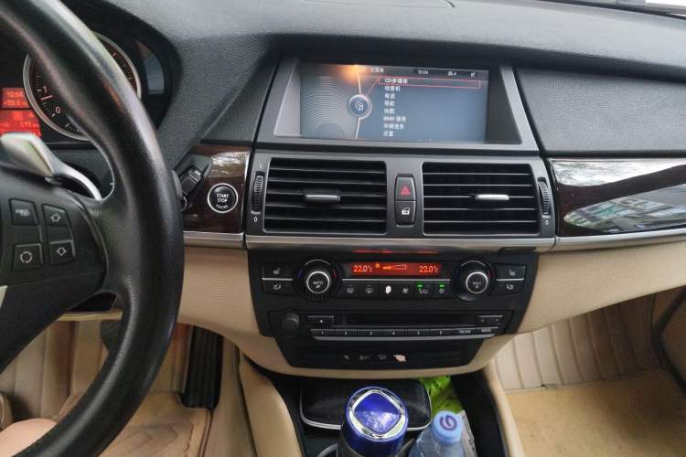 Used BMW X6  Audio And AC Panel