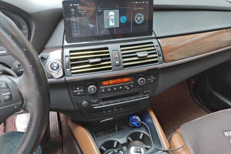 Used BMW X6 2011 xDrive35i Audio And AC Panel