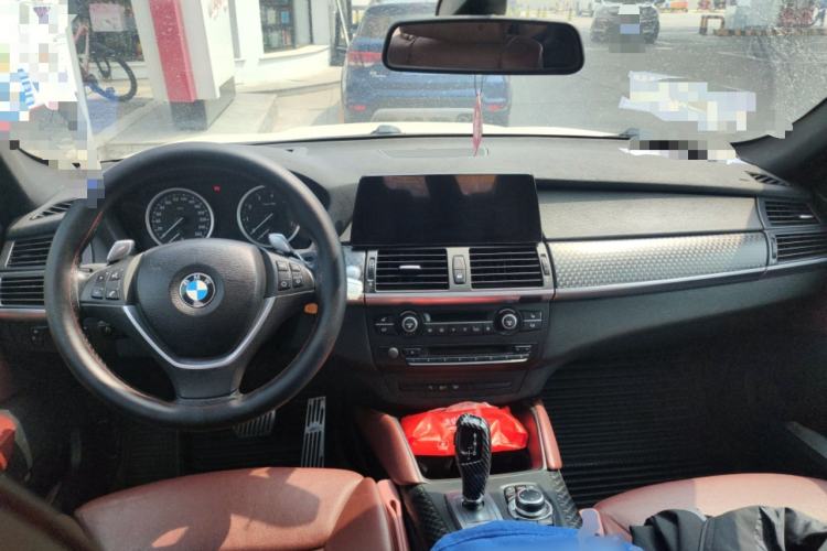 Used BMW X6 2011 xDrive35i Center Console
