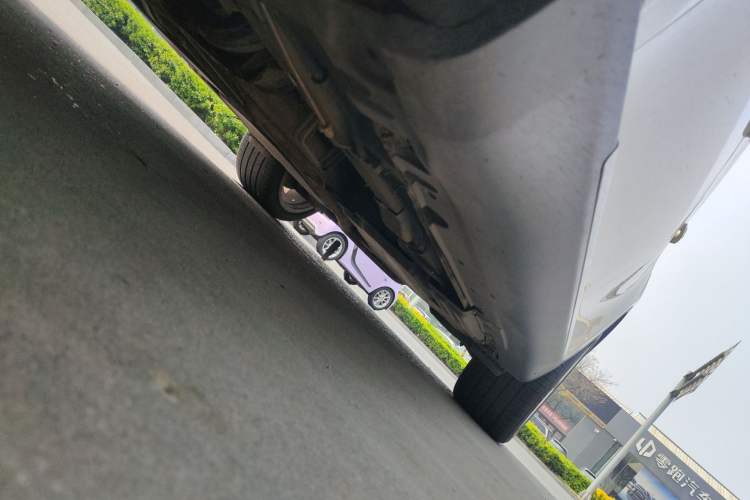 Used BMW X6 2011 xDrive35i Chassis Front Left