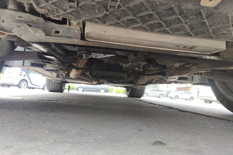 Used BMW X6 2011 xDrive35i Chassis Front
