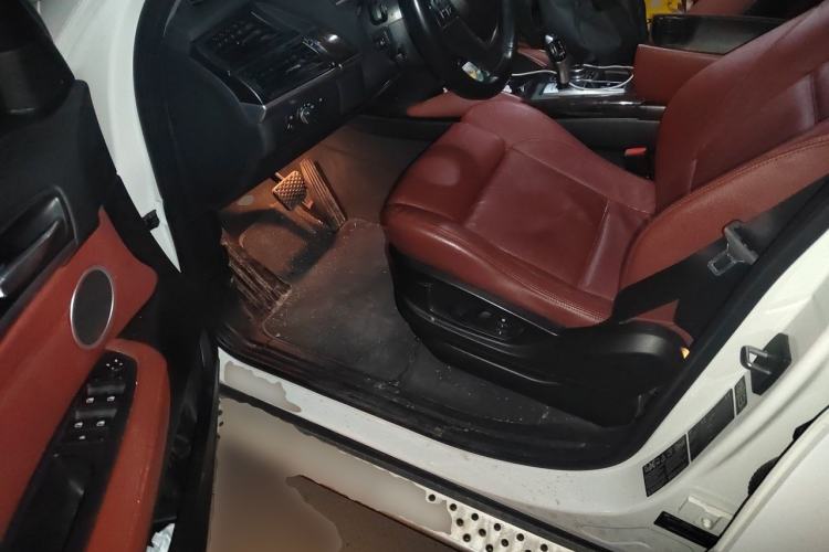 Used BMW X6 2011 xDrive35i Driver Seat