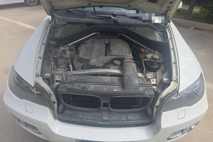 Used BMW X6 2011 xDrive35i Engine Bay