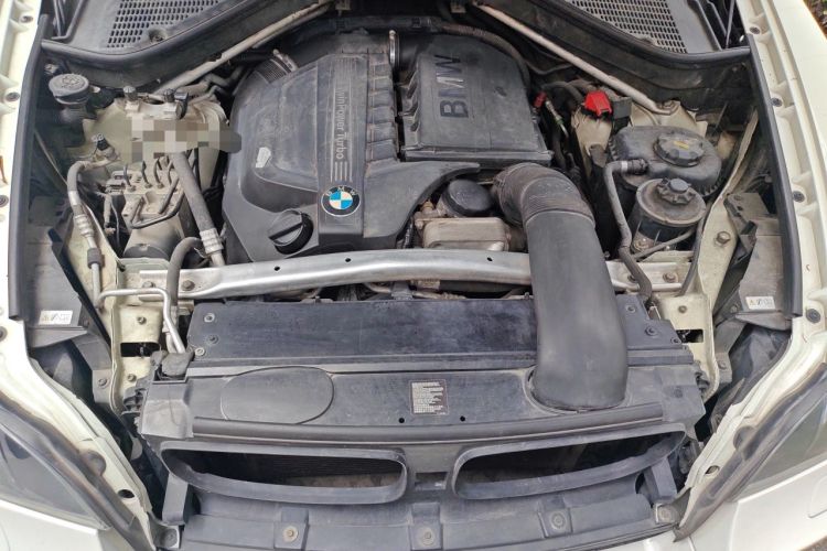 Used BMW X6 2011 xDrive35i Engine Bay