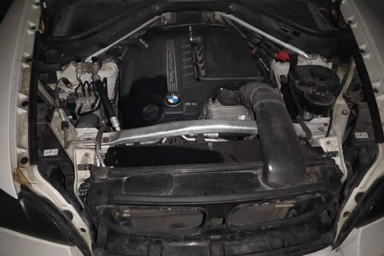 Used BMW X6 2011 xDrive35i Engine Bay