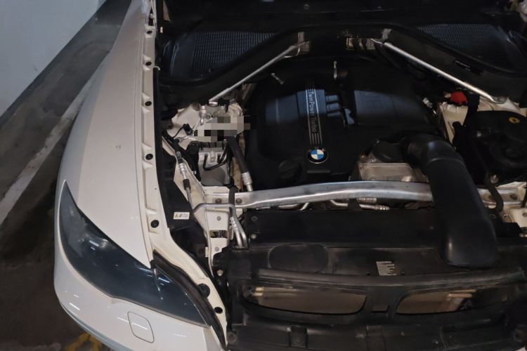 Used BMW X6 2011 xDrive35i Engine Bay Right