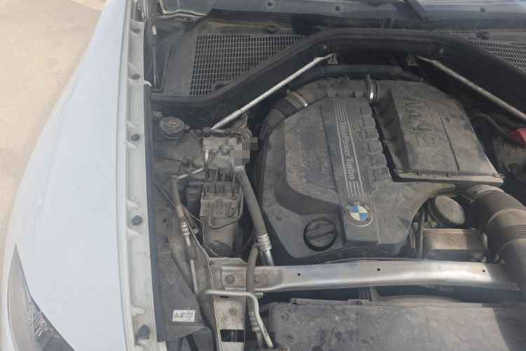 Used BMW X6 2011 xDrive35i Engine Bay Right
