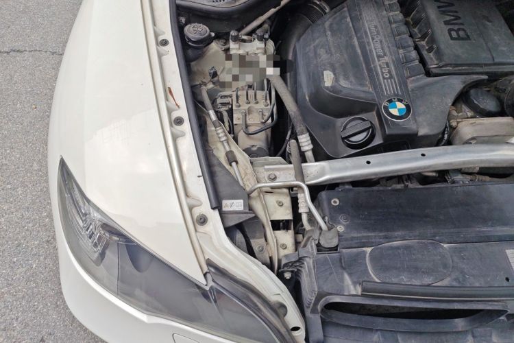 Used BMW X6 2011 xDrive35i Engine Bay Right