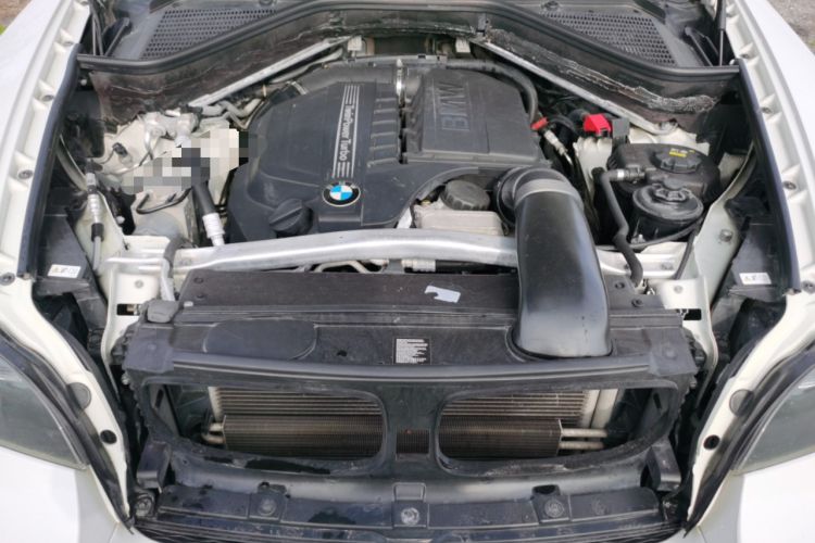 Used BMW X6 2011 xDrive35i Engine Bay