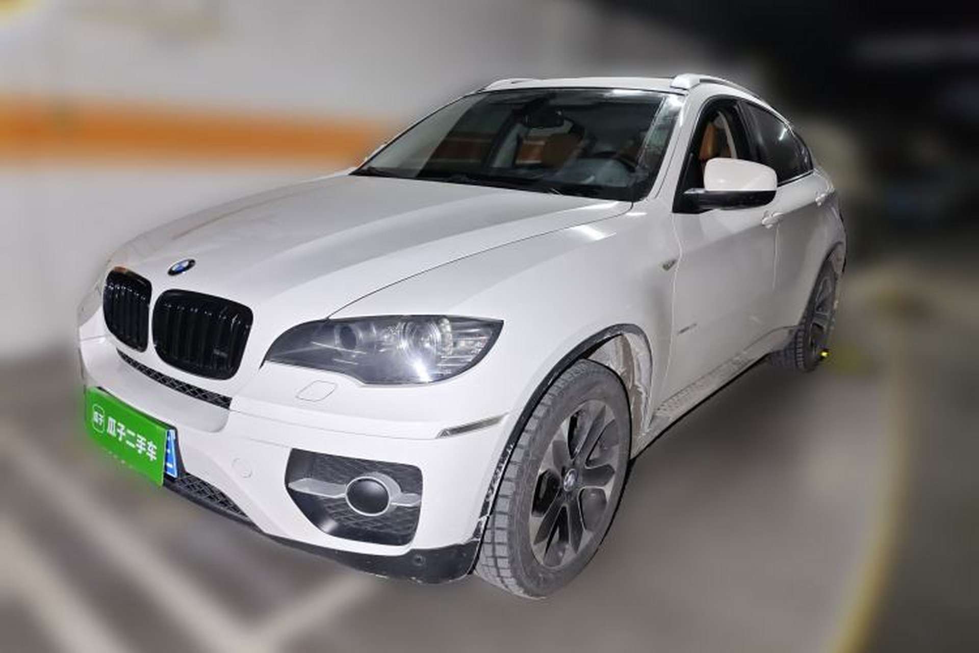 Used BMW X6 2011 xDrive35i Front Left 45 Deg