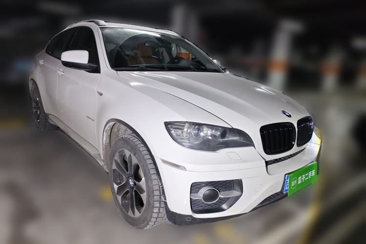 Used BMW X6 2011 xDrive35i Front Right 45 Deg