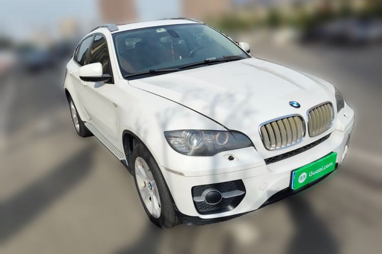 Used BMW X6 2011 xDrive35i Front Right 45 Deg