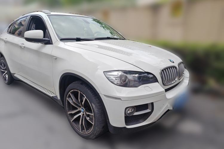 Used BMW X6 2011 xDrive35i Front Right 45 Deg